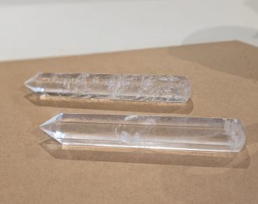 Bergkristall Stab klein ca. 7 cm - 9 cm perfekt für die Aura-Reinigung